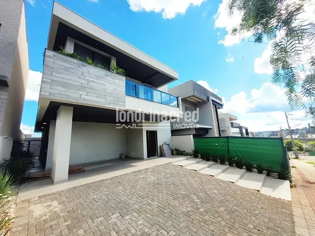 Casa com 250m² 4 quartos e 5 banheiros, à venda, no bairro CONDOMÍNIO ARANGUÁ em Londrina