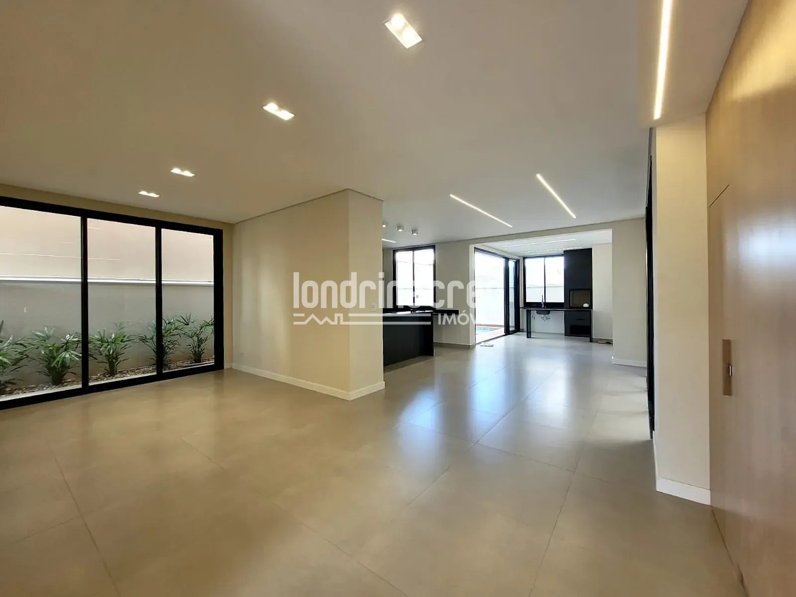 Casa, 4 quartos, 230 m² - Foto 34