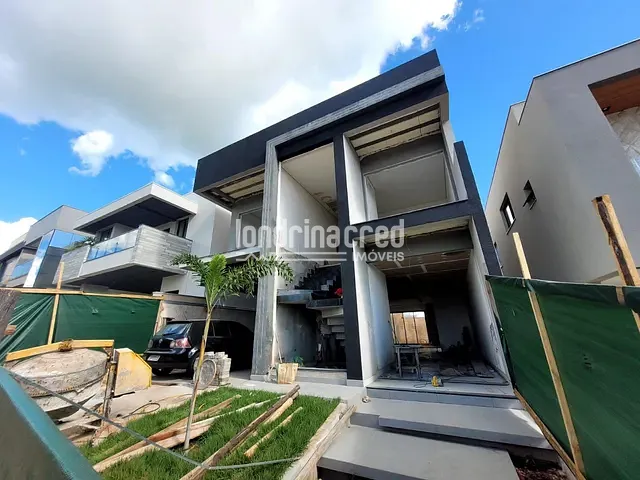 Casa com 250m² 4 quartos e 5 banheiros, à venda, no bairro CONDOMÍNIO ARANGUÁ em Londrina