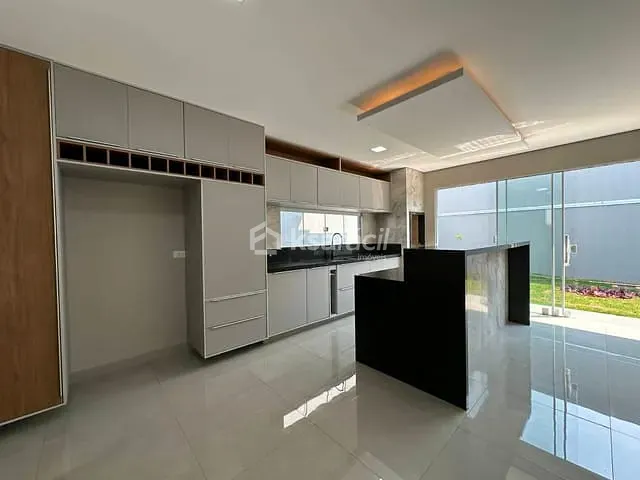 Casa com 262m² 3 quartos e 2 banheiros, à venda, no bairro Parque dos Novos Estados em Campo Grande