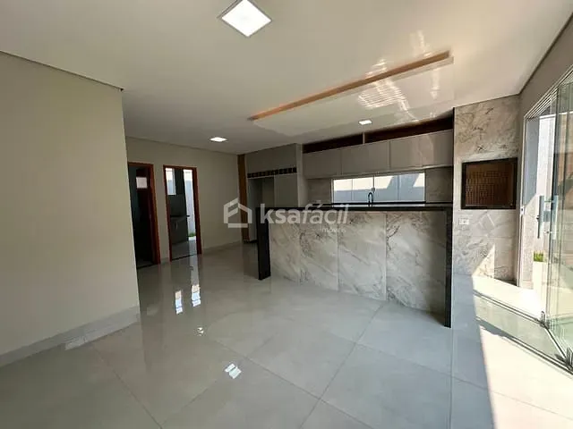 Casa com 262m² 3 quartos e 2 banheiros, à venda, no bairro Parque dos Novos Estados em Campo Grande