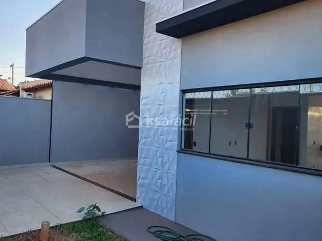 Casa 3 quartos e 3 banheiros, à venda, no bairro Morada dos Deuses em Campo Grande