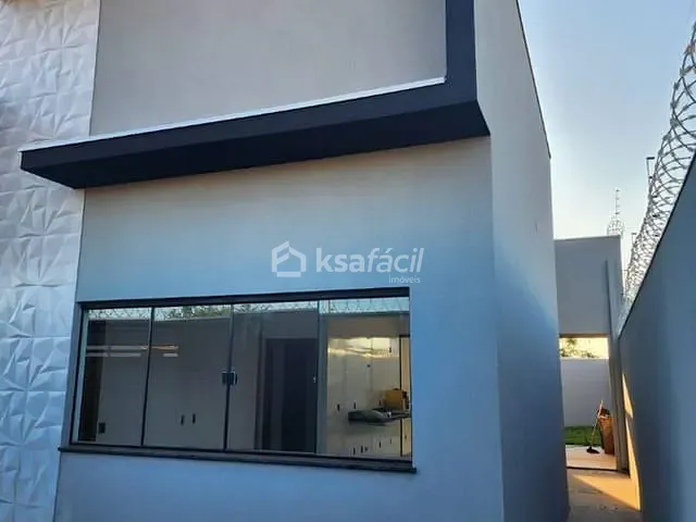 Casa 3 quartos e 3 banheiros, à venda, no bairro Morada dos Deuses em Campo Grande