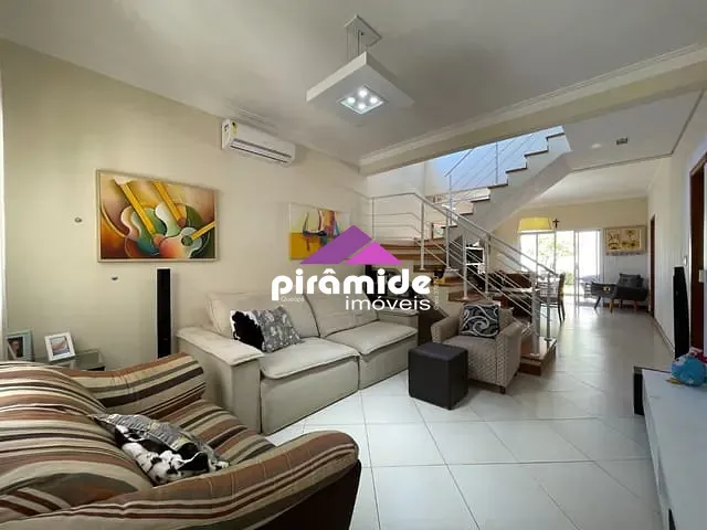 Casa com 252m² 3 quartos e 5 banheiros, à venda, no bairro Urbanova em São José dos Campos