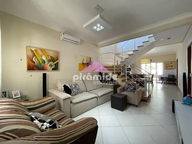 Casa com 252m² 3 quartos e 5 banheiros, à venda, no bairro Urbanova em São José dos Campos