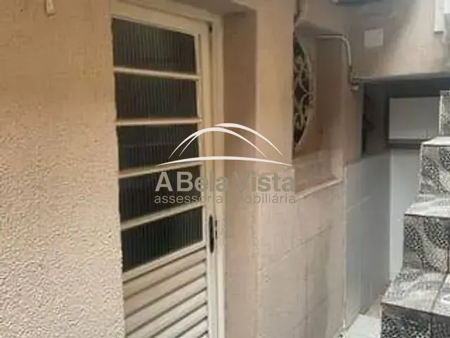 Casa 2 quartos e 2 banheiros, para alugar, no bairro Bela Vista em Osasco