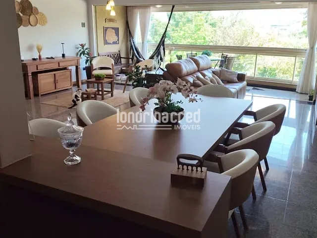 Casa com 240m² 3 quartos e 2 banheiros, à venda, no bairro FOUR SEASONS RESIDENCE em Londrina