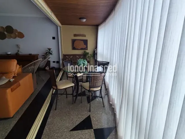 Casa com 240m² 3 quartos e 2 banheiros, à venda, no bairro FOUR SEASONS RESIDENCE em Londrina