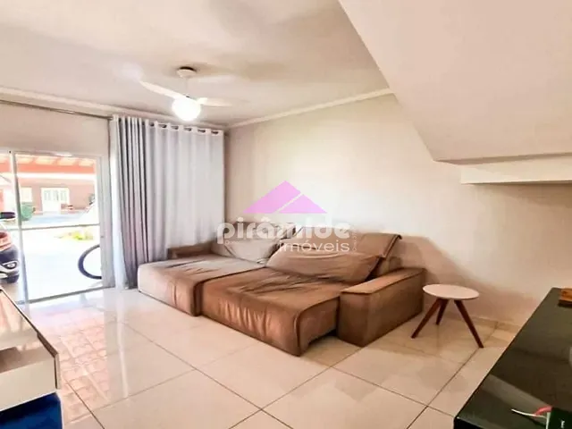 Casa com 362m² 3 quartos e 2 banheiros, à venda, no bairro Jardim Califórnia em Jacareí