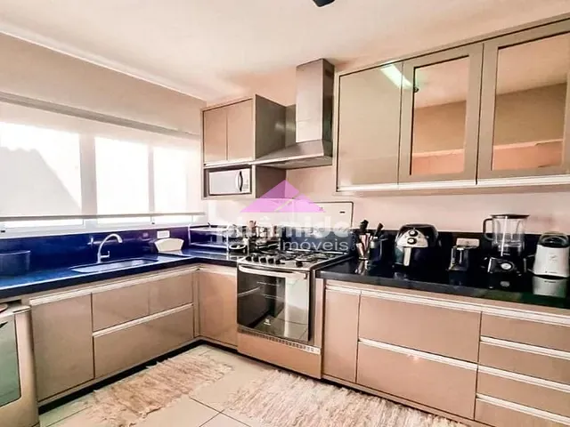 Casa com 362m² 3 quartos e 2 banheiros, à venda, no bairro Jardim Califórnia em Jacareí