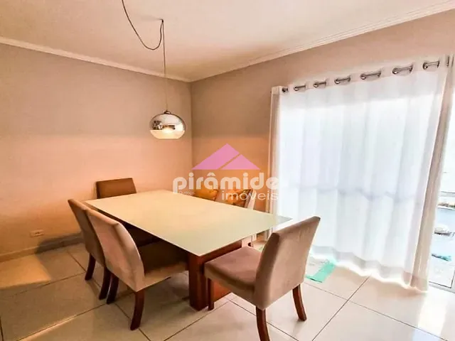 Casa com 362m² 3 quartos e 2 banheiros, à venda, no bairro Jardim Califórnia em Jacareí