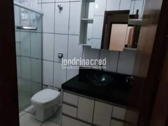 Casa 2 quartos e 1 banheiro, à venda, no bairro Jardim Vô Zezinho em Cambé