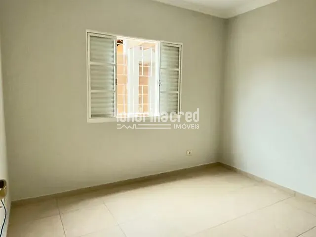 Casa com 300m² 3 quartos e 3 banheiros, à venda, no bairro Jardim Santa Adelaide em Cambé