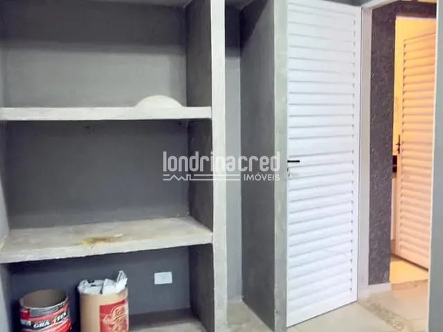 Casa com 300m² 3 quartos e 3 banheiros, à venda, no bairro Jardim Santa Adelaide em Cambé