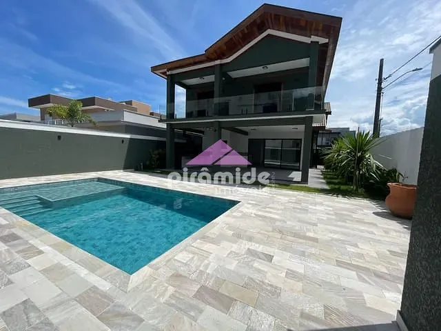 Casa com 400m² 4 quartos e 2 banheiros, à venda, no bairro Massaguaçu em Caraguatatuba