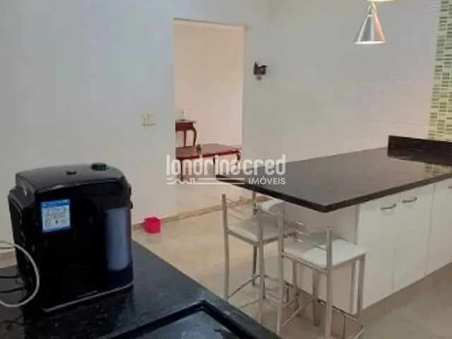 Casa com 300m² 3 quartos e 1 banheiro, à venda, no bairro Jardim Casa Grande em Cambé