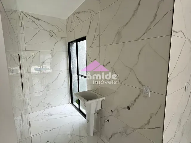 Casa com 195m², à venda, no bairro Vila São Paulo em Mogi das Cruzes