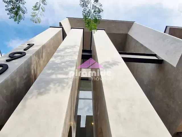 Casa com 525m² 5 quartos e 8 banheiros, à venda, no bairro Urbanova em São José dos Campos
