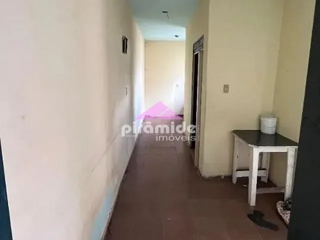 Casa com 300m² 3 quartos e 2 banheiros, à venda, no bairro Jardim Americano em São José dos Campos