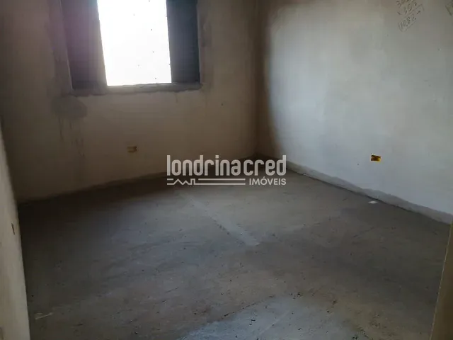 Casa com 125m² 2 quartos e 1 banheiro, à venda, no bairro Jardim Anaterra em Londrina