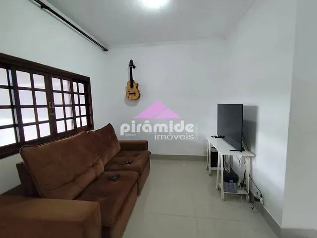 Casa com 125m² 2 quartos e 1 banheiro, à venda, no bairro Altos da Vila Paiva em São José dos Campos
