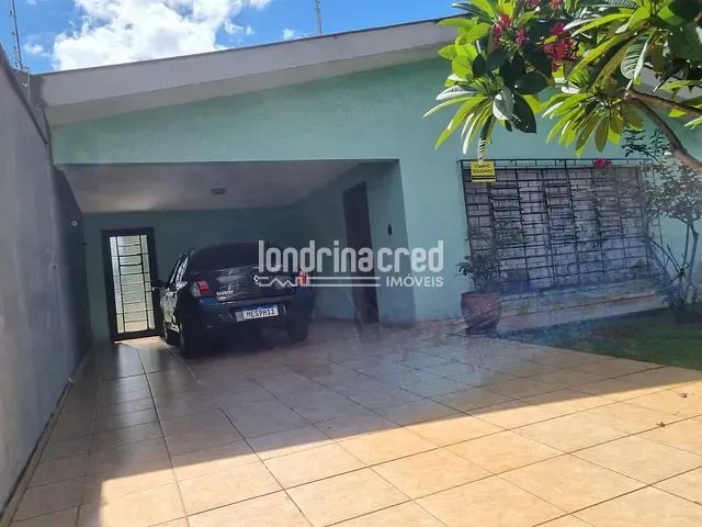 Casa com 330m² 5 quartos e 2 banheiros, à venda, no bairro Jardim Santo Antônio em Londrina