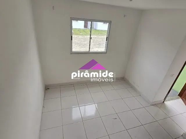 Casa com 70m² 2 quartos e 1 banheiro, à venda, no bairro Jardim Paulista em São José dos Campos