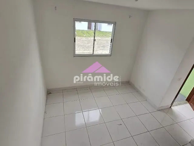 Casa com 70m² 2 quartos e 1 banheiro, à venda, no bairro Jardim Paulista em São José dos Campos