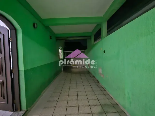 Casa com 250m² 4 quartos e 3 banheiros, para alugar, no bairro Bosque dos Eucaliptos em São José dos Campos