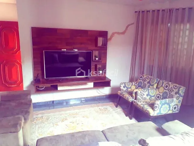 Casa com 360m² 4 quartos e 2 banheiros, à venda, no bairro Guanandi em Campo Grande