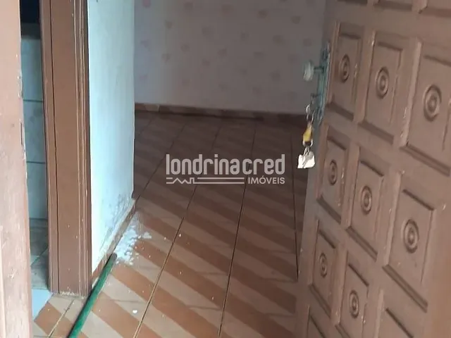Casa 5 quartos e 3 banheiros, à venda, no bairro Leonor em Londrina