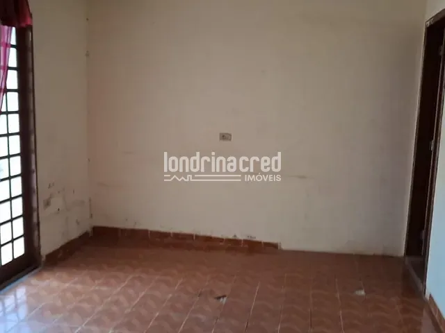 Casa 5 quartos e 3 banheiros, à venda, no bairro Leonor em Londrina