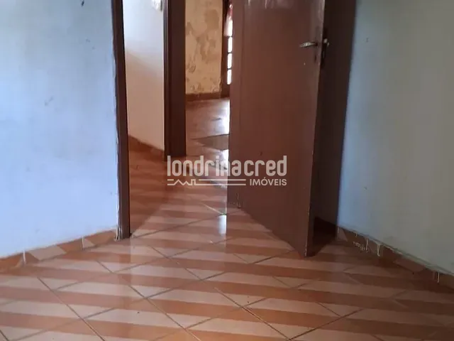 Casa 5 quartos e 3 banheiros, à venda, no bairro Leonor em Londrina