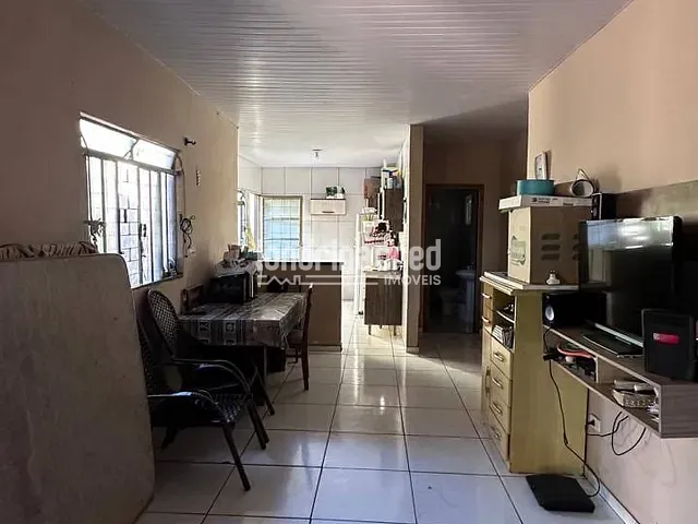 Casa 3 quartos e 2 banheiros, à venda, no bairro Carlota em Londrina