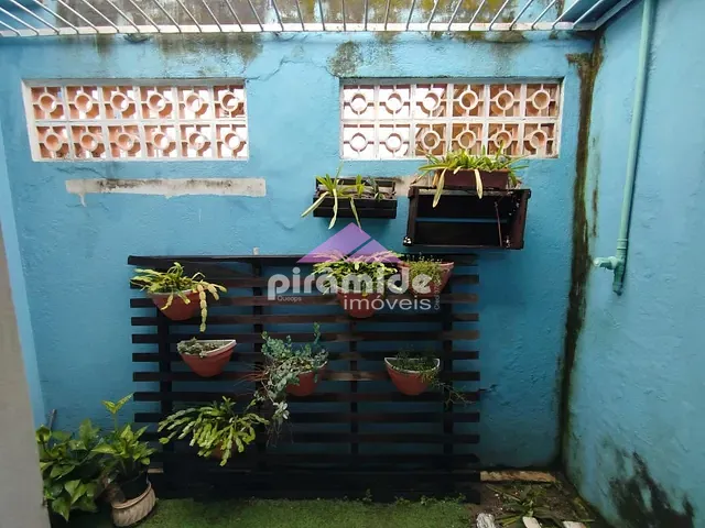 Casa com 250m² 3 quartos e 2 banheiros, à venda, no bairro Vila Betânia em São José dos Campos