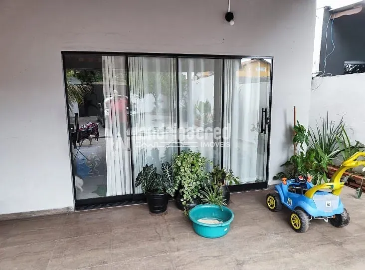 Casa, 4 quartos, 230 m² - Foto 2