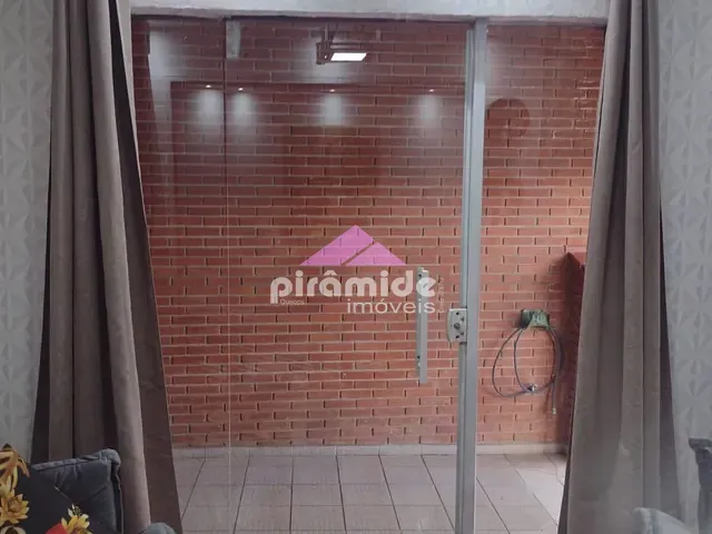 Casa com 184m² 2 quartos e 3 banheiros, à venda, no bairro Vila Maria em São José dos Campos