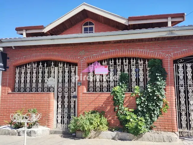 Casa com 184m² 2 quartos e 3 banheiros, à venda, no bairro Vila Maria em São José dos Campos