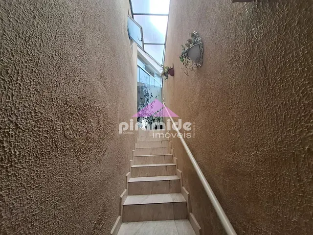 Casa com 125m² 2 quartos e 2 banheiros, à venda, no bairro Bosque dos Eucaliptos em São José dos Campos
