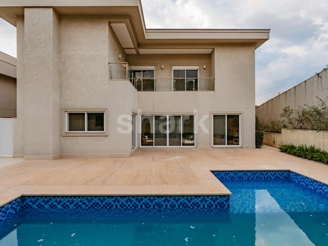 Casa com 850m² 7 quartos e 10 banheiros, à venda ou para alugar, no bairro Alphaville em Santana de Parnaíba