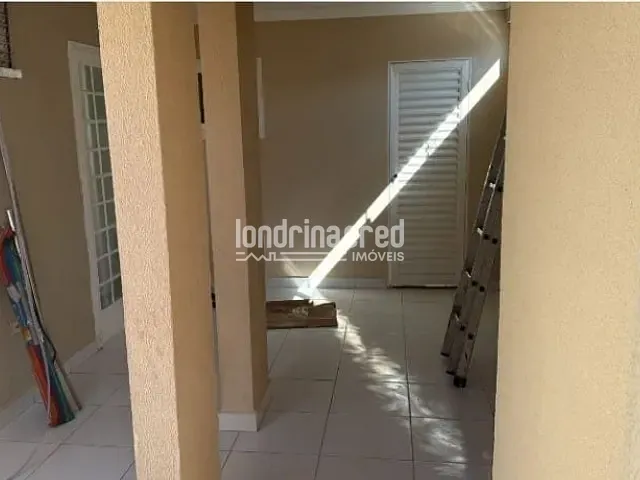 Casa 3 quartos e 2 banheiros, à venda, no bairro RESIDENCIAL ISADORA em Londrina