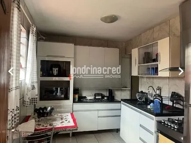 Casa 2 quartos e 1 banheiro, à venda, no bairro Bandeirantes em Londrina
