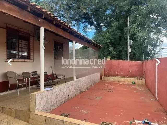 Casa 2 quartos e 1 banheiro, à venda, no bairro Bandeirantes em Londrina