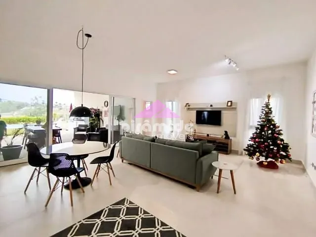 Casa com 1000m² 3 quartos e 5 banheiros, à venda, no bairro Loteamento Residencial Parque Lago Dourado em Jacareí
