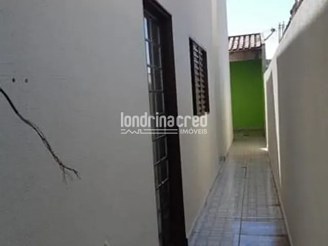 Casa com 125m² 2 quartos e 2 banheiros, à venda, no bairro Jardim Bela Suiça em Cambé