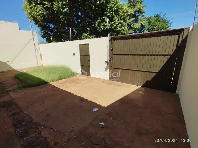 Casa com 360m² 3 quartos e 3 banheiros, para alugar, no bairro Jardim Aero Rancho em Campo Grande