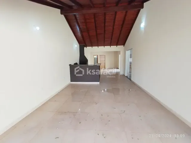 Casa com 360m² 3 quartos e 3 banheiros, para alugar, no bairro Jardim Aero Rancho em Campo Grande