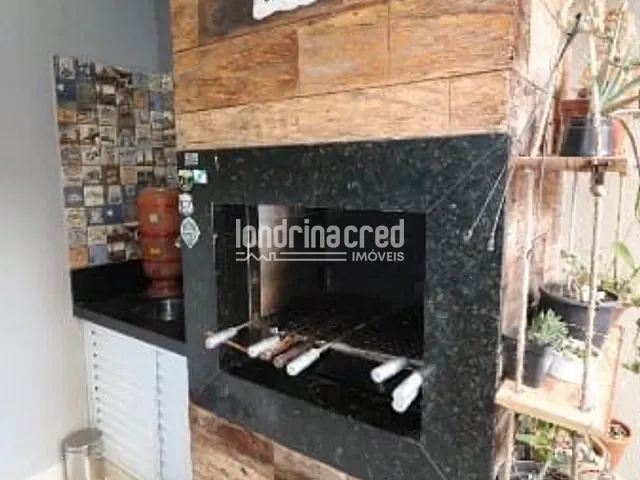 Casa com 205m² 3 quartos e 2 banheiros, à venda, no bairro Jardim Neman Sahyun em Londrina