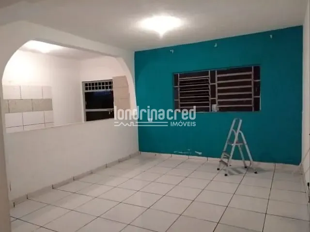 Casa 4 quartos e 3 banheiros, à venda, no bairro Cafezal em Londrina
