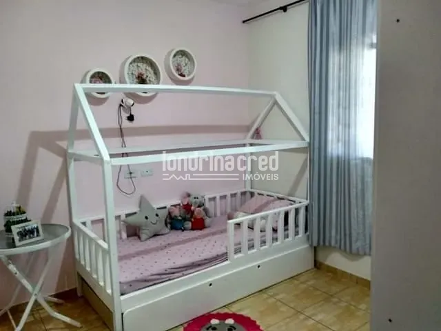Casa 4 quartos e 3 banheiros, à venda, no bairro Cafezal em Londrina